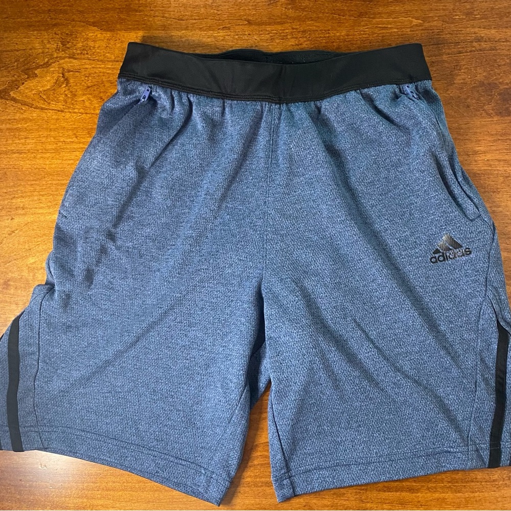 Adidas men’s size small, blue.